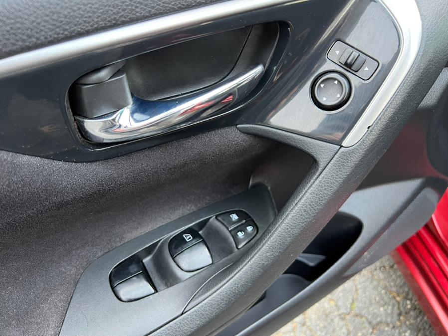 Used Nissan Altima 4dr Sdn I4 2.5 S 2013 | Mint Auto Sales. Islip, New York Used Nissan Altima 4dr Sdn I4 2.5 S 2013 | Mint Auto Sales. Islip, New York