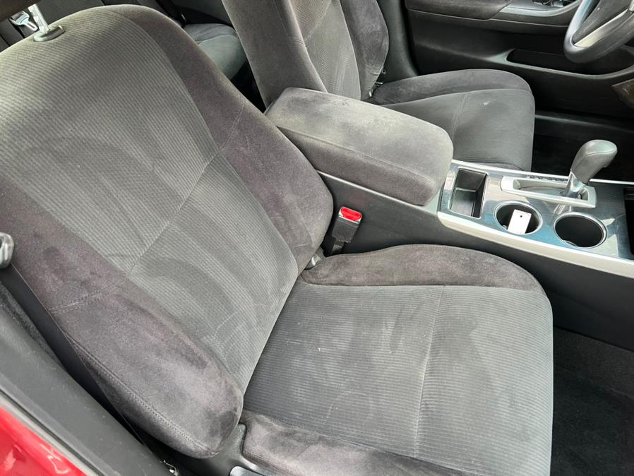 Used Nissan Altima 4dr Sdn I4 2.5 S 2013 | Mint Auto Sales. Islip, New York Used Nissan Altima 4dr Sdn I4 2.5 S 2013 | Mint Auto Sales. Islip, New York