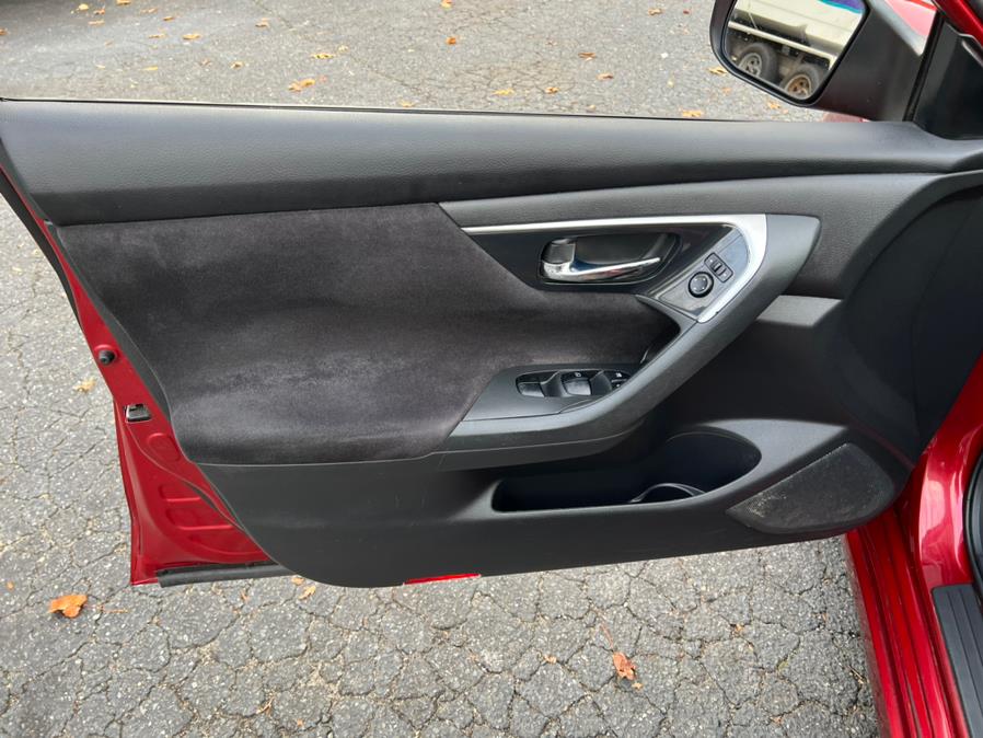 Used Nissan Altima 4dr Sdn I4 2.5 S 2013 | Mint Auto Sales. Islip, New York Used Nissan Altima 4dr Sdn I4 2.5 S 2013 | Mint Auto Sales. Islip, New York