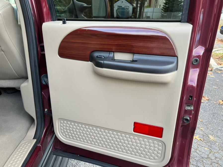 Used Ford Super Duty F-350 DRW Crew Cab 156" Lariat 4WD 2006 | Mint Auto Sales. Islip, New York Used Ford Super Duty F-350 DRW Crew Cab 156" Lariat 4WD 2006 | Mint Auto Sales. Islip, New York