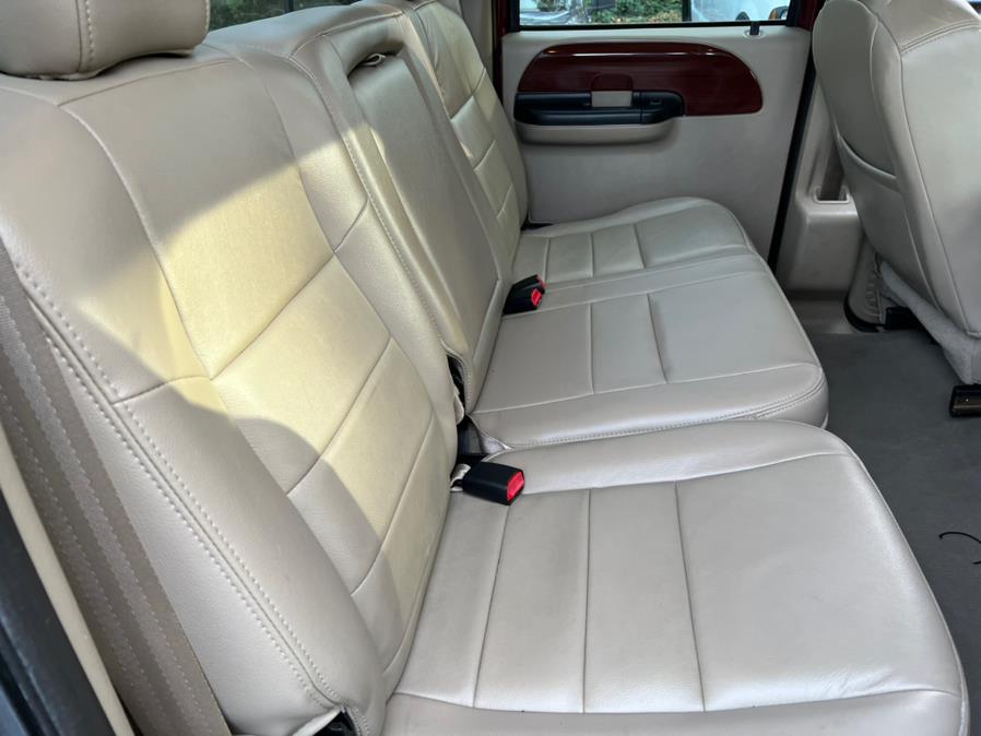 Used Ford Super Duty F-350 DRW Crew Cab 156" Lariat 4WD 2006 | Mint Auto Sales. Islip, New York Used Ford Super Duty F-350 DRW Crew Cab 156" Lariat 4WD 2006 | Mint Auto Sales. Islip, New York