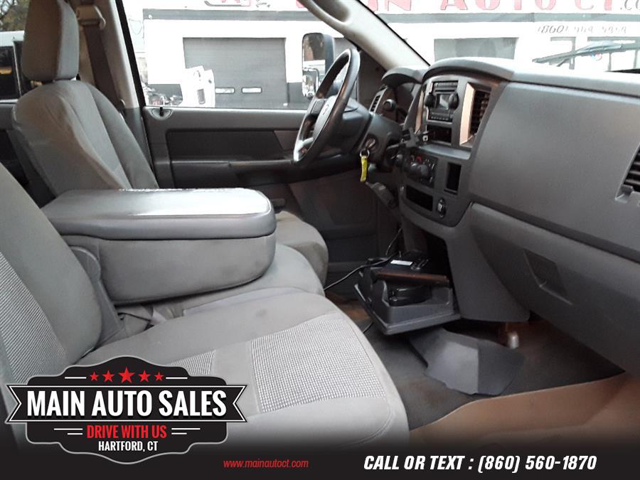 Used Dodge Ram 3500 4dr Quad Cab 160.5 DRW 4WD SLT 2006 | Main Auto Sales LLC. Hartford, Connecticut Used Dodge Ram 3500 4dr Quad Cab 160.5 DRW 4WD SLT 2006 | Main Auto Sales LLC. Hartford, Connecticut