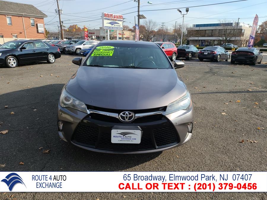 Used Toyota Camry 4dr Sdn I4 Auto XLE (Natl) 2016 | Route 4 Auto Exchange. Elmwood Park, New Jersey Used Toyota Camry 4dr Sdn I4 Auto XLE (Natl) 2016 | Route 4 Auto Exchange. Elmwood Park, New Jersey
