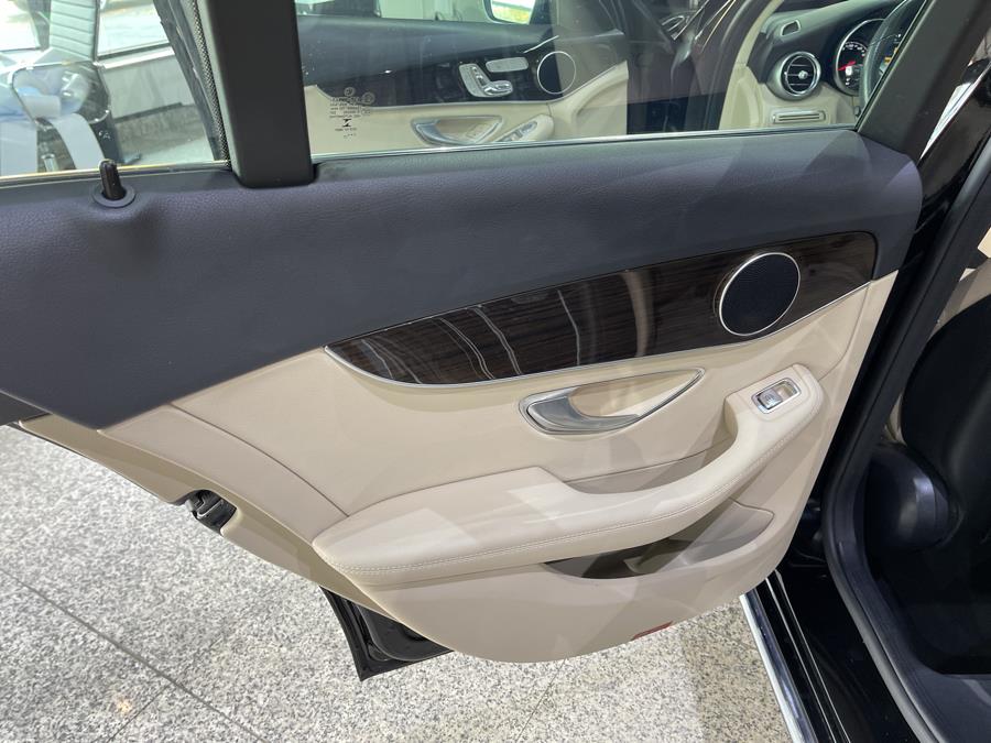 Used Mercedes-Benz C-Class C 300 4MATIC Sedan 2018 | Dream Car Gallery. Woodbury, New York Used Mercedes-Benz C-Class C 300 4MATIC Sedan 2018 | Dream Car Gallery. Woodbury, New York