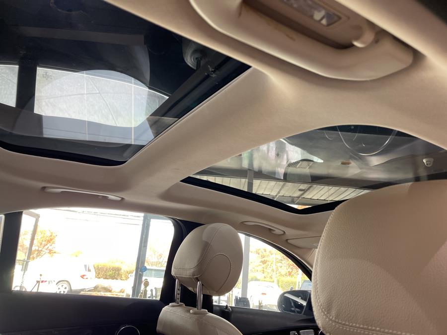 Used Mercedes-Benz C-Class C 300 4MATIC Sedan 2018 | Dream Car Gallery. Woodbury, New York Used Mercedes-Benz C-Class C 300 4MATIC Sedan 2018 | Dream Car Gallery. Woodbury, New York