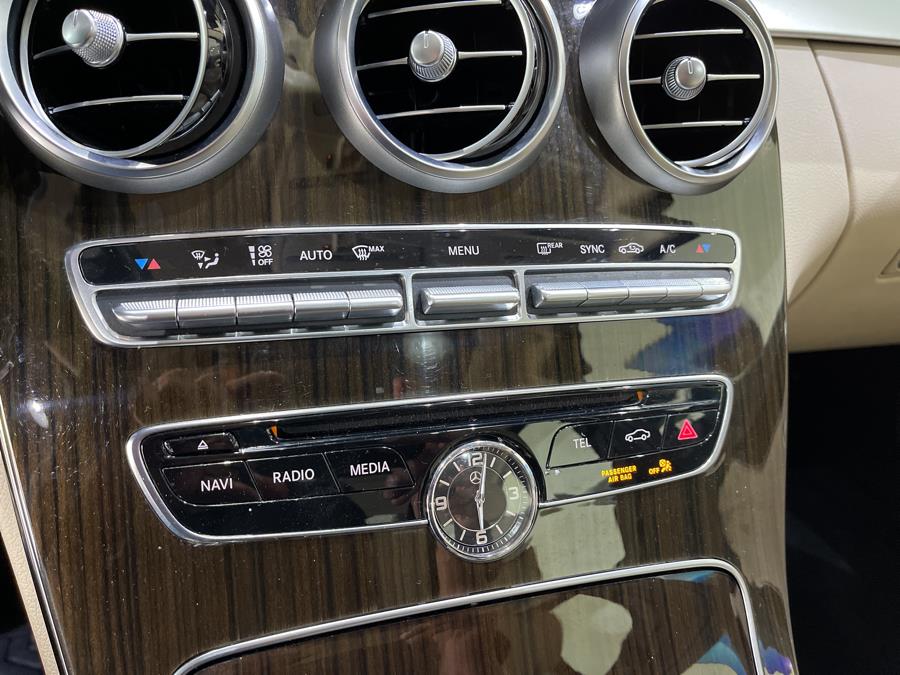 Used Mercedes-Benz C-Class C 300 4MATIC Sedan 2018 | Dream Car Gallery. Woodbury, New York Used Mercedes-Benz C-Class C 300 4MATIC Sedan 2018 | Dream Car Gallery. Woodbury, New York
