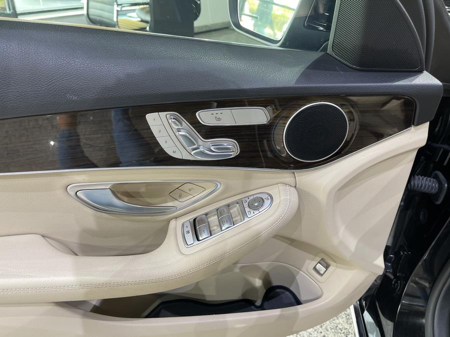 Used Mercedes-Benz C-Class C 300 4MATIC Sedan 2018 | Dream Car Gallery. Woodbury, New York Used Mercedes-Benz C-Class C 300 4MATIC Sedan 2018 | Dream Car Gallery. Woodbury, New York