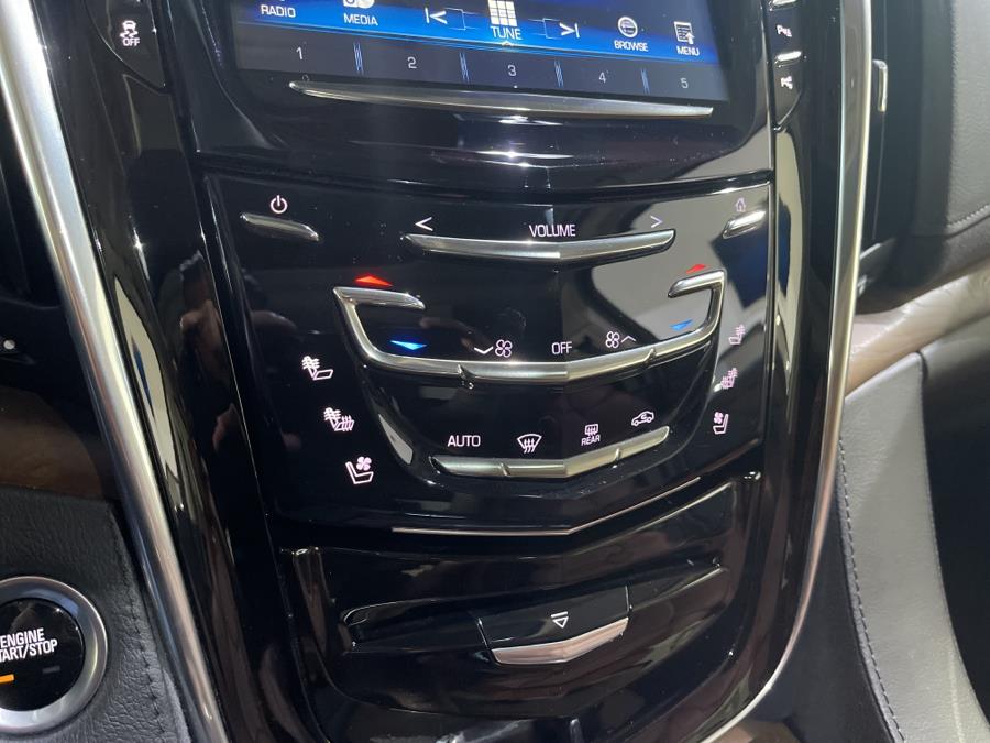 Used Cadillac Escalade 4WD 4dr Premium Luxury 2018 | Dream Car Gallery. Woodbury, New York Used Cadillac Escalade 4WD 4dr Premium Luxury 2018 | Dream Car Gallery. Woodbury, New York