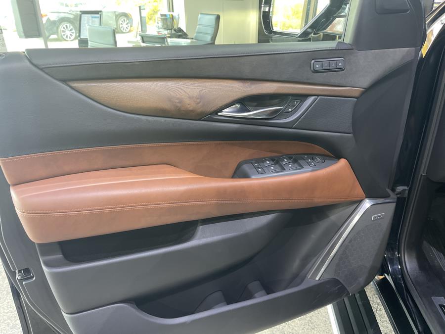Used Cadillac Escalade 4WD 4dr Premium Luxury 2018 | Dream Car Gallery. Woodbury, New York Used Cadillac Escalade 4WD 4dr Premium Luxury 2018 | Dream Car Gallery. Woodbury, New York