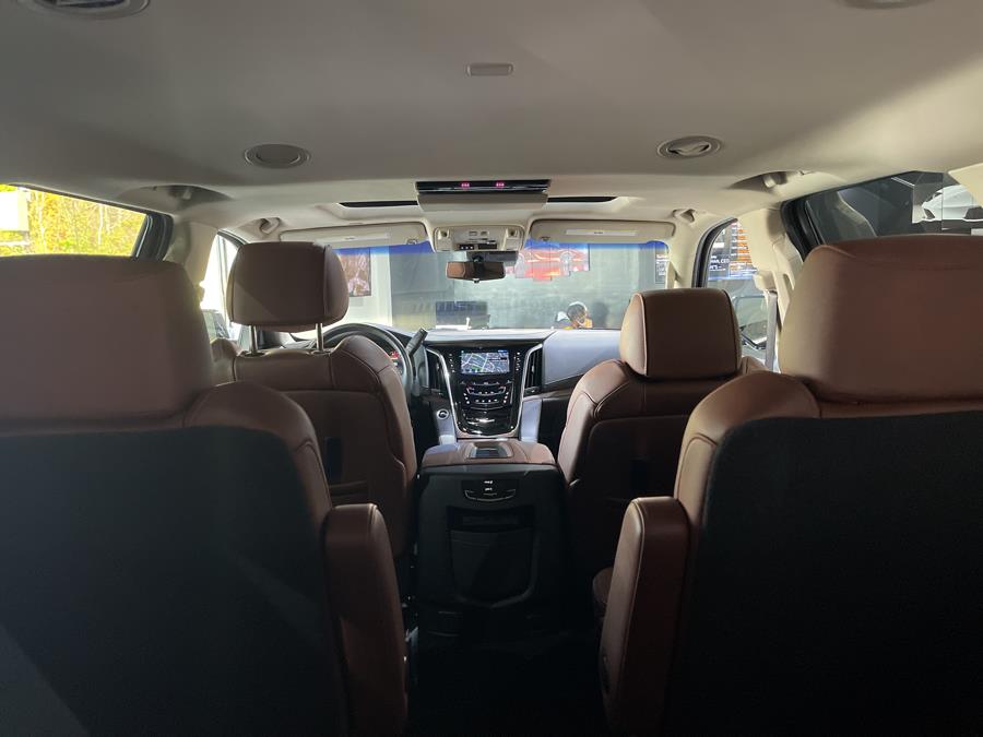 Used Cadillac Escalade 4WD 4dr Premium Luxury 2018 | Dream Car Gallery. Woodbury, New York Used Cadillac Escalade 4WD 4dr Premium Luxury 2018 | Dream Car Gallery. Woodbury, New York