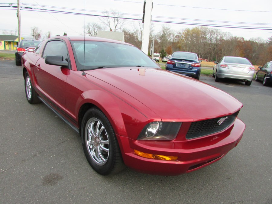 Used Ford Mustang 2dr Cpe Deluxe 2005 | United Auto Sales of E Windsor, Inc. East Windsor, Connecticut Used Ford Mustang 2dr Cpe Deluxe 2005 | United Auto Sales of E Windsor, Inc. East Windsor, Connecticut