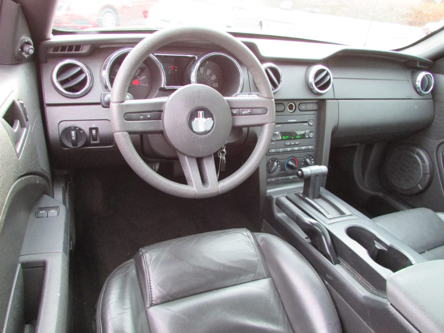 Used Ford Mustang 2dr Cpe Deluxe 2005 | United Auto Sales of E Windsor, Inc. East Windsor, Connecticut Used Ford Mustang 2dr Cpe Deluxe 2005 | United Auto Sales of E Windsor, Inc. East Windsor, Connecticut