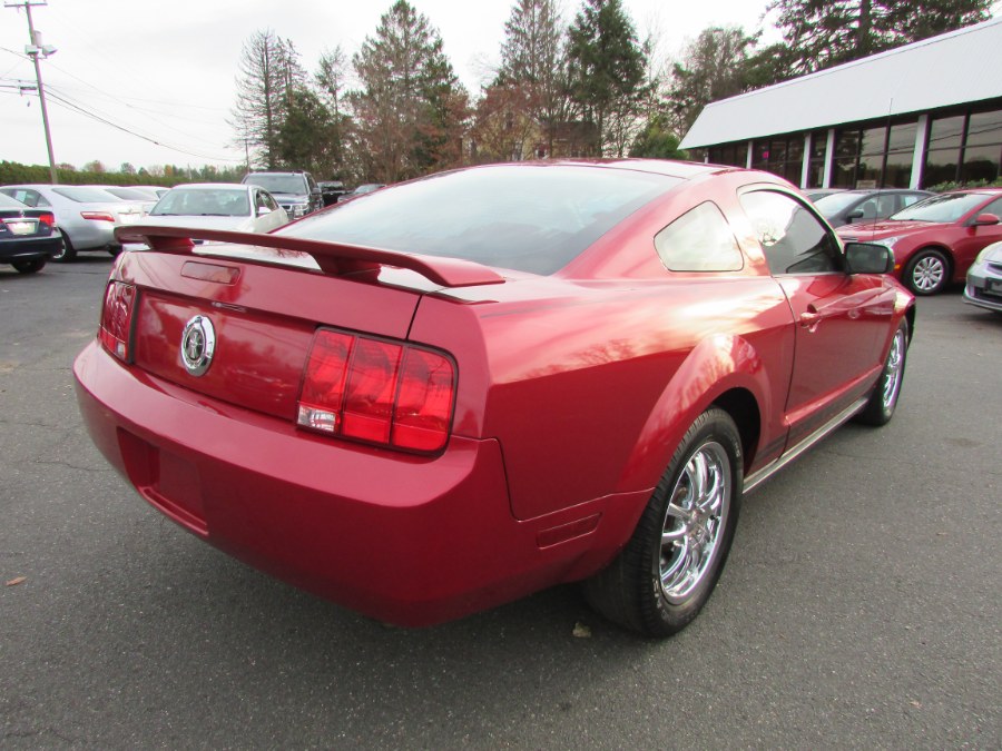 Used Ford Mustang 2dr Cpe Deluxe 2005 | United Auto Sales of E Windsor, Inc. East Windsor, Connecticut Used Ford Mustang 2dr Cpe Deluxe 2005 | United Auto Sales of E Windsor, Inc. East Windsor, Connecticut
