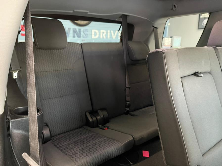 Used Chevrolet Tahoe 2WD 4dr LS 2019 | 5 Towns Drive. Inwood, New York Used Chevrolet Tahoe 2WD 4dr LS 2019 | 5 Towns Drive. Inwood, New York
