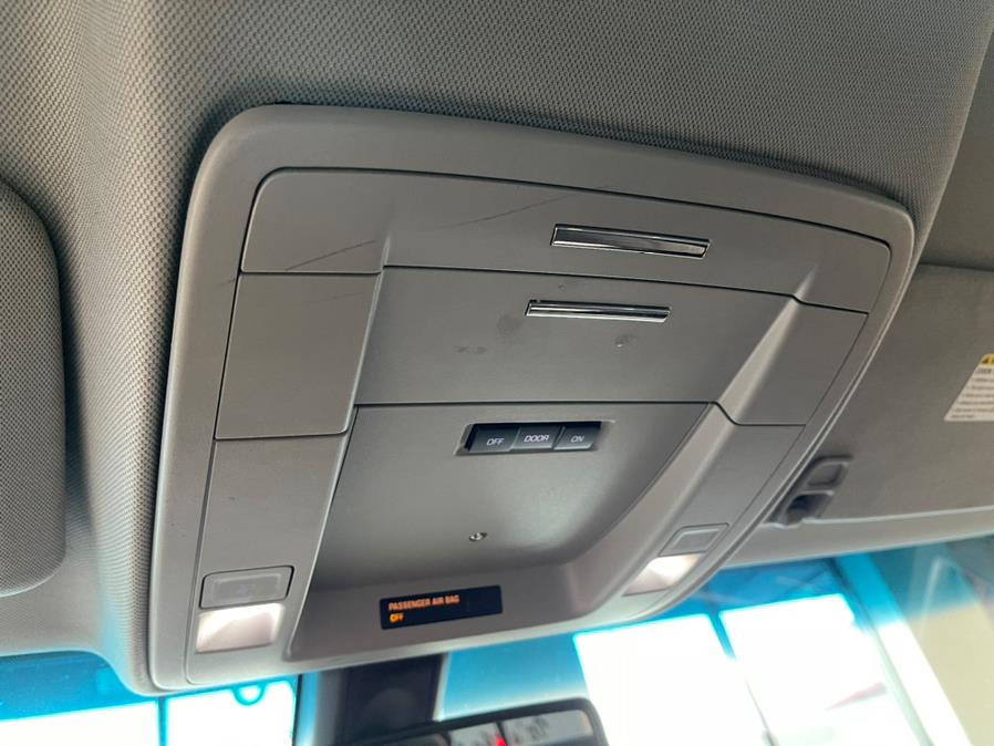 Used Chevrolet Tahoe 2WD 4dr LS 2019 | 5 Towns Drive. Inwood, New York Used Chevrolet Tahoe 2WD 4dr LS 2019 | 5 Towns Drive. Inwood, New York