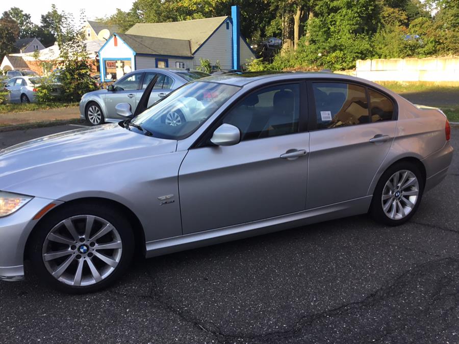 Used BMW 3 Series 4dr Sdn 328i xDrive AWD SULEV 2011 | Liberty Motors. Manchester, Connecticut Used BMW 3 Series 4dr Sdn 328i xDrive AWD SULEV 2011 | Liberty Motors. Manchester, Connecticut