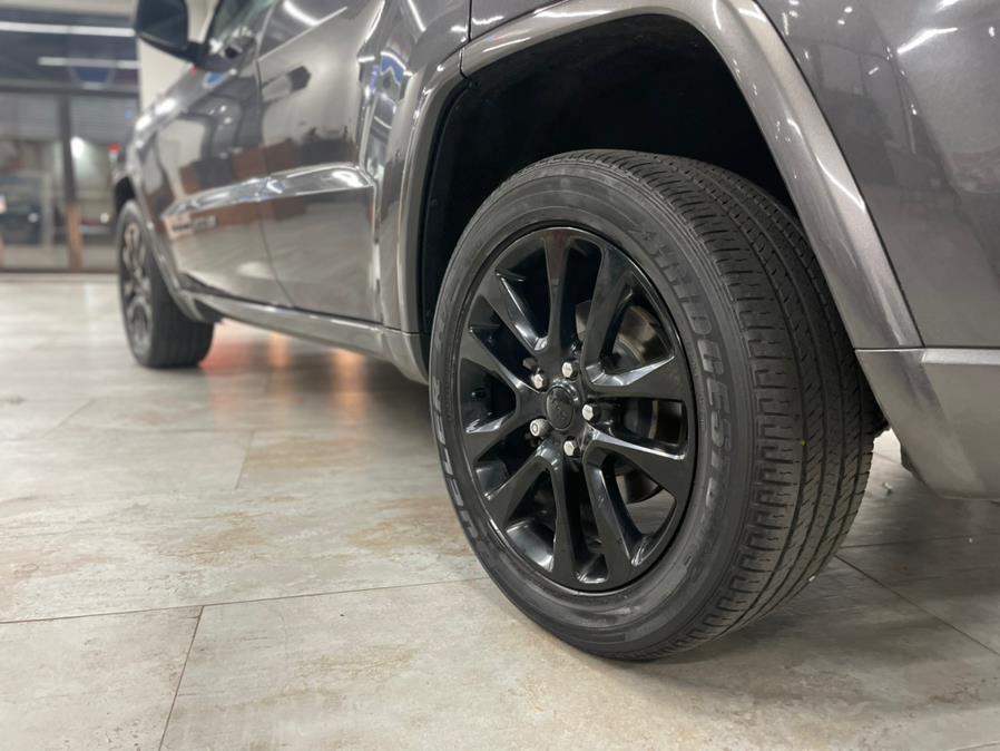 Used Jeep Grand Cherokee Altitude Altitude 4x4 *Ltd Avail* 2018 | Jamaica 26 Motors. Hollis, New York Used Jeep Grand Cherokee Altitude Altitude 4x4 *Ltd Avail* 2018 | Jamaica 26 Motors. Hollis, New York
