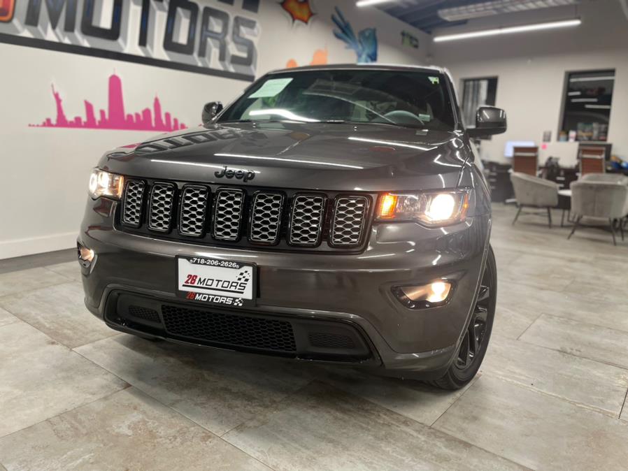 Used Jeep Grand Cherokee Altitude Altitude 4x4 *Ltd Avail* 2018 | Jamaica 26 Motors. Hollis, New York Used Jeep Grand Cherokee Altitude Altitude 4x4 *Ltd Avail* 2018 | Jamaica 26 Motors. Hollis, New York
