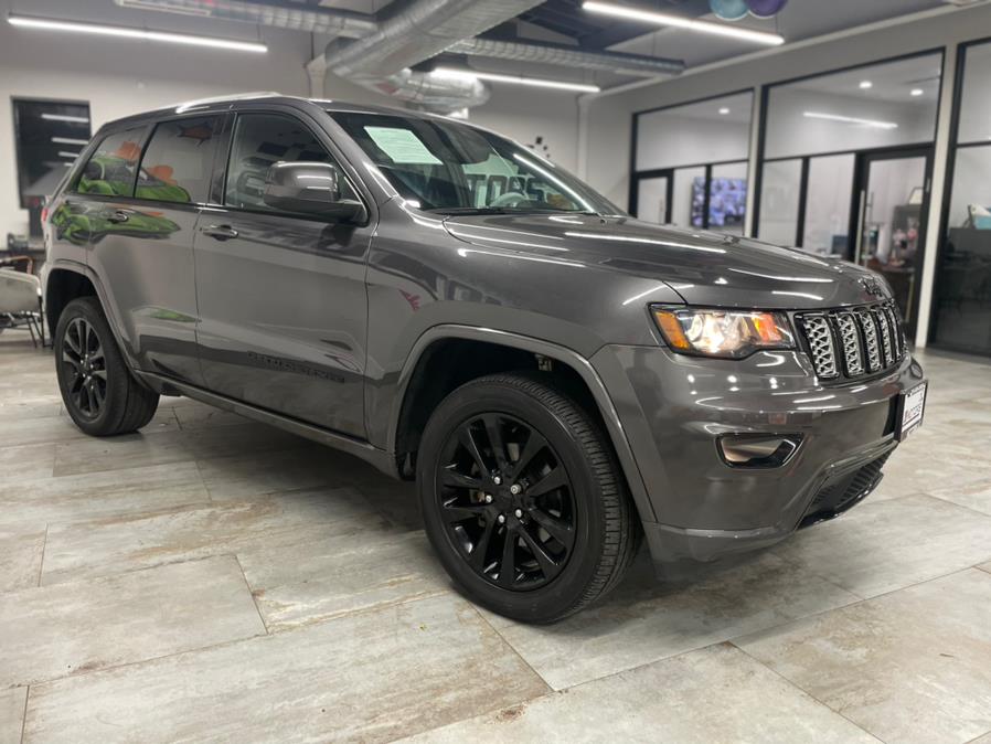 Used Jeep Grand Cherokee Altitude Altitude 4x4 *Ltd Avail* 2018 | Jamaica 26 Motors. Hollis, New York Used Jeep Grand Cherokee Altitude Altitude 4x4 *Ltd Avail* 2018 | Jamaica 26 Motors. Hollis, New York