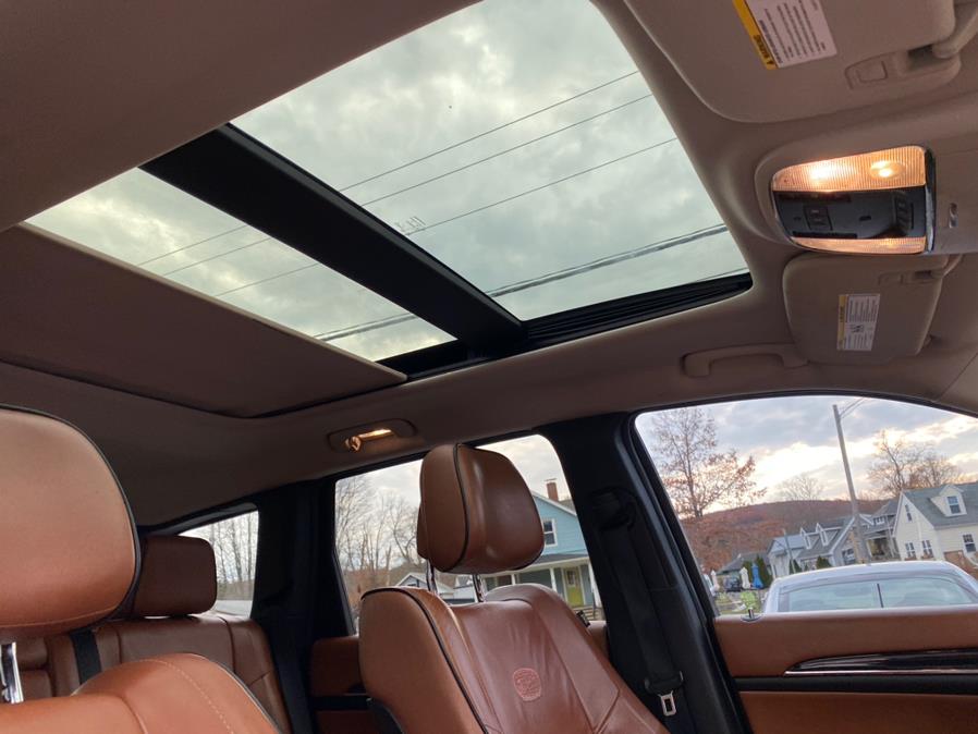 Used Jeep Grand Cherokee 4WD 4dr Overland 2012 | Lava Motors 2 Inc. Canton, Connecticut Used Jeep Grand Cherokee 4WD 4dr Overland 2012 | Lava Motors 2 Inc. Canton, Connecticut