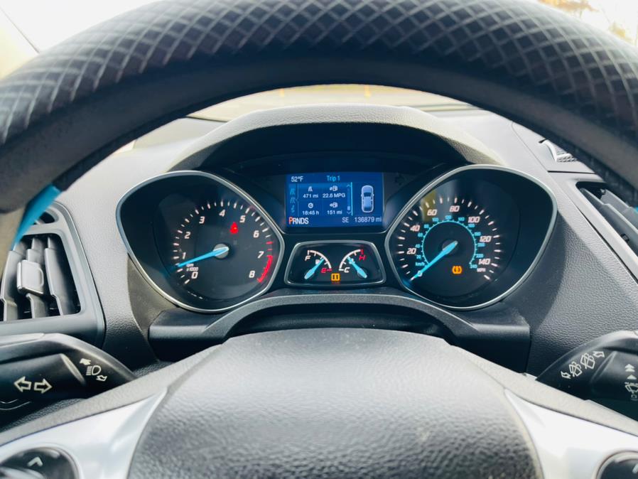 2013 Ford Escape 4WD 4dr SE, available for sale in New Britain, Connecticut | Supreme Automotive. New Britain, Connecticut 2013 Ford Escape 4WD 4dr SE, available for sale in New Britain, Connecticut | Supreme Automotive. New Britain, Connecticut