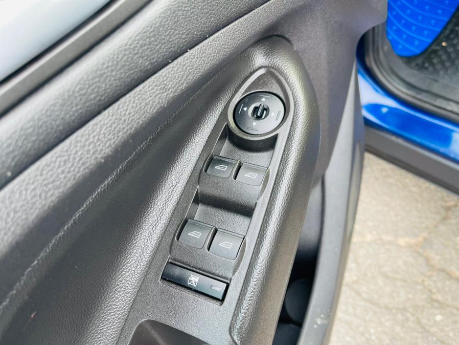 2013 Ford Escape 4WD 4dr SE, available for sale in New Britain, Connecticut | Supreme Automotive. New Britain, Connecticut 2013 Ford Escape 4WD 4dr SE, available for sale in New Britain, Connecticut | Supreme Automotive. New Britain, Connecticut