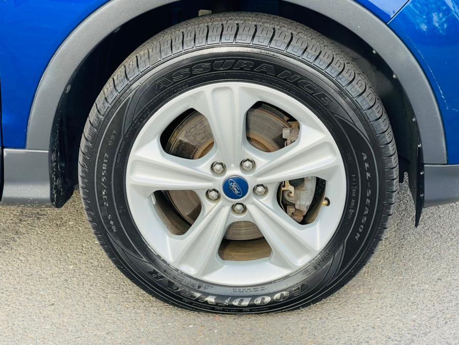 2013 Ford Escape 4WD 4dr SE, available for sale in New Britain, Connecticut | Supreme Automotive. New Britain, Connecticut 2013 Ford Escape 4WD 4dr SE, available for sale in New Britain, Connecticut | Supreme Automotive. New Britain, Connecticut