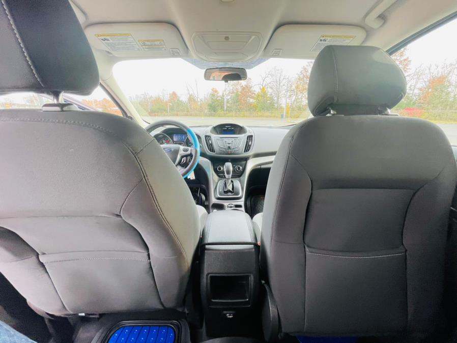 2013 Ford Escape 4WD 4dr SE, available for sale in New Britain, Connecticut | Supreme Automotive. New Britain, Connecticut 2013 Ford Escape 4WD 4dr SE, available for sale in New Britain, Connecticut | Supreme Automotive. New Britain, Connecticut