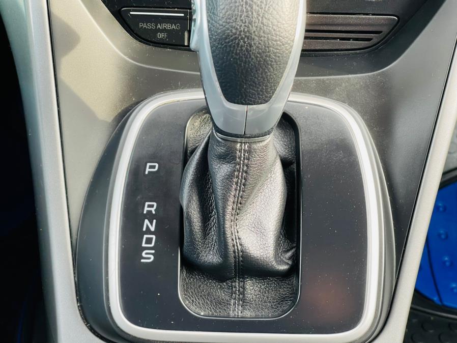 2013 Ford Escape 4WD 4dr SE, available for sale in New Britain, Connecticut | Supreme Automotive. New Britain, Connecticut 2013 Ford Escape 4WD 4dr SE, available for sale in New Britain, Connecticut | Supreme Automotive. New Britain, Connecticut