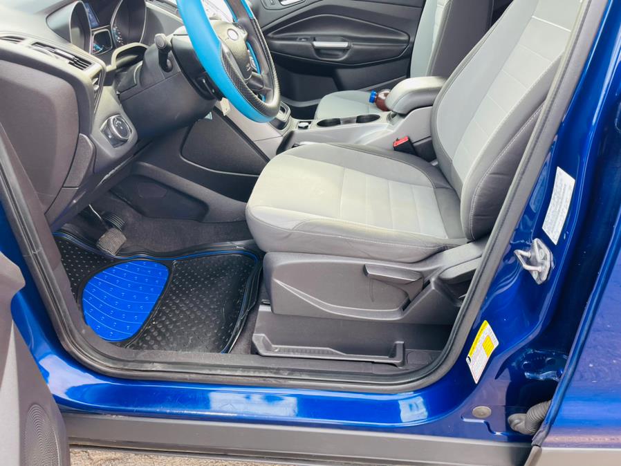 2013 Ford Escape 4WD 4dr SE, available for sale in New Britain, Connecticut | Supreme Automotive. New Britain, Connecticut 2013 Ford Escape 4WD 4dr SE, available for sale in New Britain, Connecticut | Supreme Automotive. New Britain, Connecticut