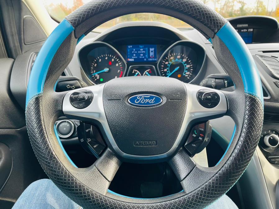 2013 Ford Escape 4WD 4dr SE, available for sale in New Britain, Connecticut | Supreme Automotive. New Britain, Connecticut 2013 Ford Escape 4WD 4dr SE, available for sale in New Britain, Connecticut | Supreme Automotive. New Britain, Connecticut