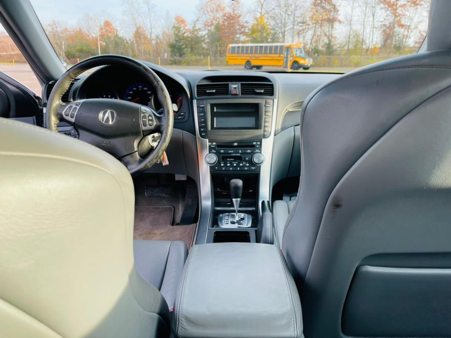 Used Acura TL 4dr Sdn AT 2005 | Supreme Automotive. New Britain, Connecticut Used Acura TL 4dr Sdn AT 2005 | Supreme Automotive. New Britain, Connecticut