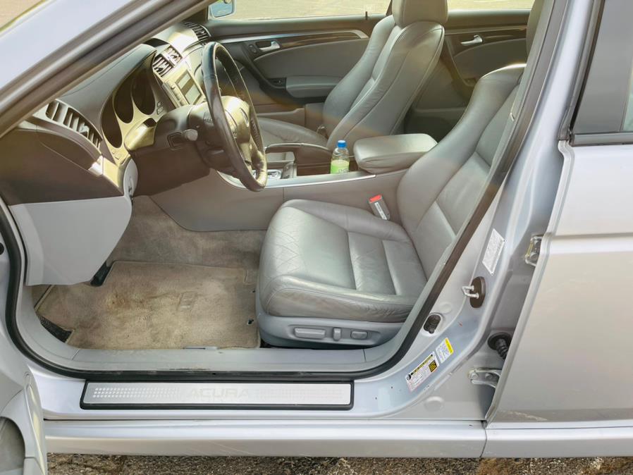 Used Acura TL 4dr Sdn AT 2005 | Supreme Automotive. New Britain, Connecticut Used Acura TL 4dr Sdn AT 2005 | Supreme Automotive. New Britain, Connecticut