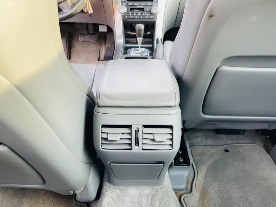 Used Acura TL 4dr Sdn AT 2005 | Supreme Automotive. New Britain, Connecticut Used Acura TL 4dr Sdn AT 2005 | Supreme Automotive. New Britain, Connecticut