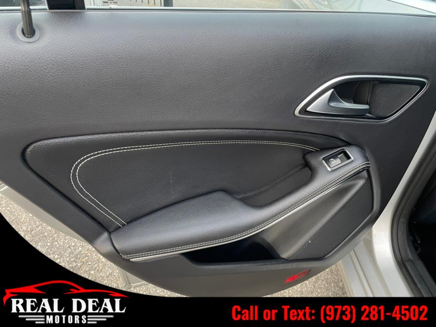 Used Mercedes-Benz CLA-Class 4dr Sdn CLA250 FWD 2014 | Real Deal Motors. Lodi, New Jersey Used Mercedes-Benz CLA-Class 4dr Sdn CLA250 FWD 2014 | Real Deal Motors. Lodi, New Jersey