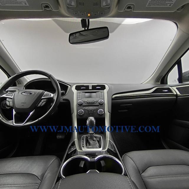 2015 Ford Fusion 4dr Sdn SE FWD, available for sale in Naugatuck, Connecticut | J&M Automotive Sls&Svc LLC. Naugatuck, Connecticut 2015 Ford Fusion 4dr Sdn SE FWD, available for sale in Naugatuck, Connecticut | J&M Automotive Sls&Svc LLC. Naugatuck, Connecticut
