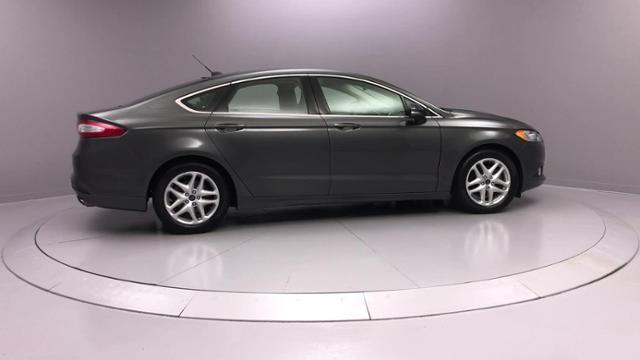 2015 Ford Fusion 4dr Sdn SE FWD, available for sale in Naugatuck, Connecticut | J&M Automotive Sls&Svc LLC. Naugatuck, Connecticut 2015 Ford Fusion 4dr Sdn SE FWD, available for sale in Naugatuck, Connecticut | J&M Automotive Sls&Svc LLC. Naugatuck, Connecticut