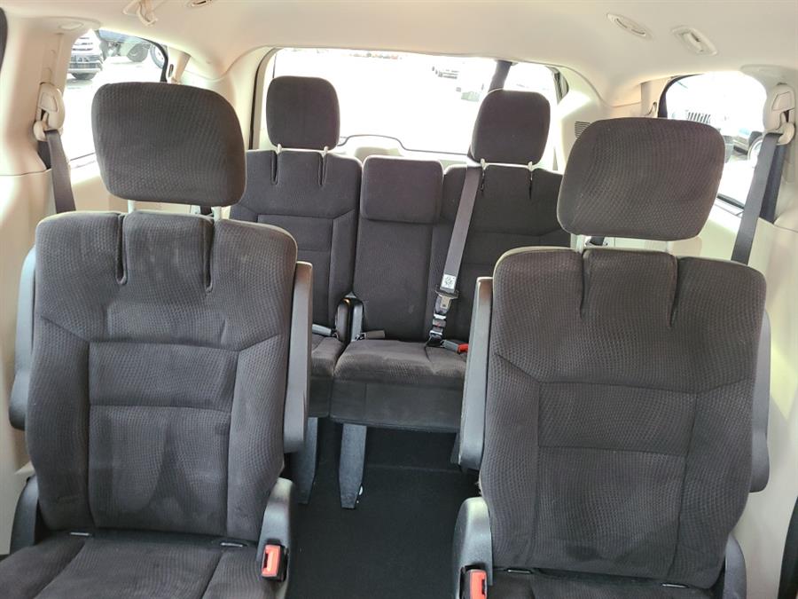 Used Dodge Grand Caravan 4dr Wgn SXT 2015 | National Auto Brokers, Inc.. Waterbury, Connecticut Used Dodge Grand Caravan 4dr Wgn SXT 2015 | National Auto Brokers, Inc.. Waterbury, Connecticut