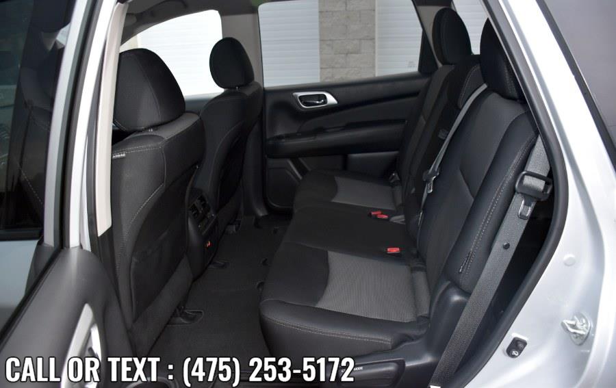 Used Nissan Pathfinder 4x4 SV 2019 | Highline Car Connection. Waterbury, Connecticut Used Nissan Pathfinder 4x4 SV 2019 | Highline Car Connection. Waterbury, Connecticut