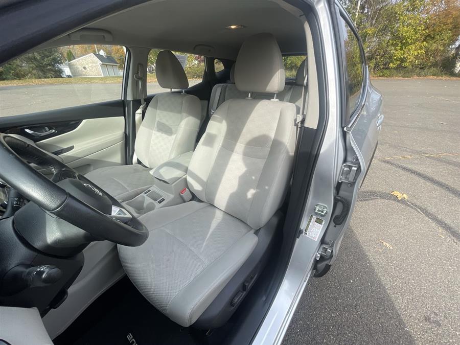 Used Nissan Rogue Sport AWD SV 2018 | Wiz Leasing Inc. Stratford, Connecticut Used Nissan Rogue Sport AWD SV 2018 | Wiz Leasing Inc. Stratford, Connecticut