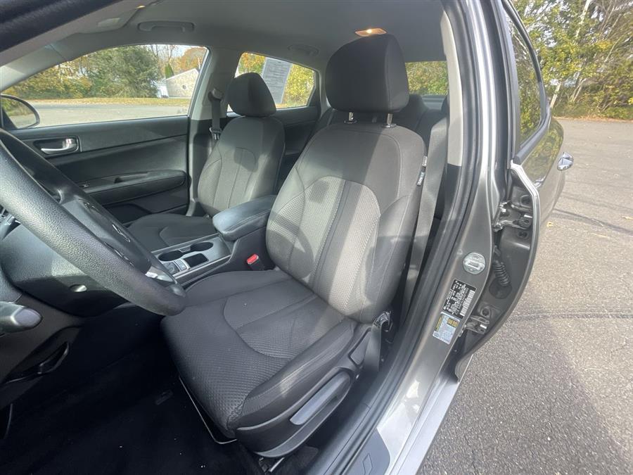Used Kia Optima LX Auto 2018 | Wiz Leasing Inc. Stratford, Connecticut Used Kia Optima LX Auto 2018 | Wiz Leasing Inc. Stratford, Connecticut