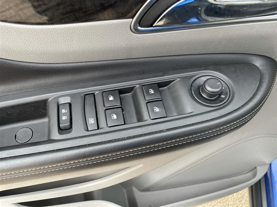 Used Buick Encore AWD 4dr Leather 2015 | Wiz Leasing Inc. Stratford, Connecticut Used Buick Encore AWD 4dr Leather 2015 | Wiz Leasing Inc. Stratford, Connecticut