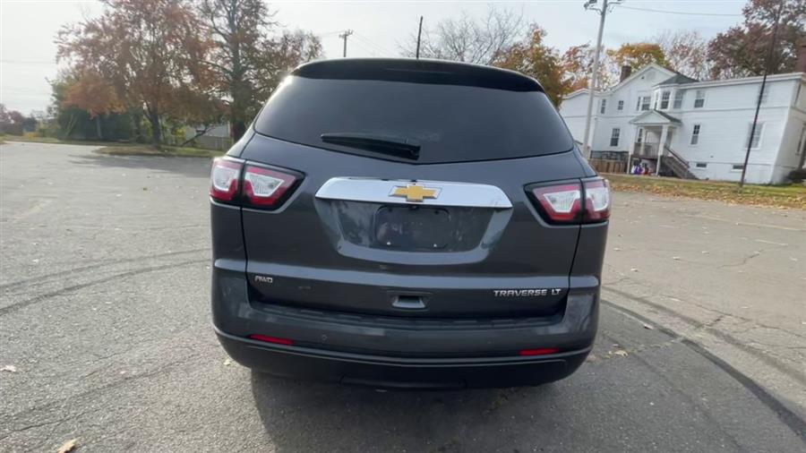 Used Chevrolet Traverse AWD 4dr LT w/1LT 2014 | Wiz Leasing Inc. Stratford, Connecticut Used Chevrolet Traverse AWD 4dr LT w/1LT 2014 | Wiz Leasing Inc. Stratford, Connecticut