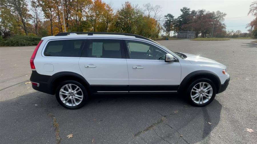 Used Volvo XC70 AWD 4dr Wgn T5 Premier 2016 | Wiz Leasing Inc. Stratford, Connecticut Used Volvo XC70 AWD 4dr Wgn T5 Premier 2016 | Wiz Leasing Inc. Stratford, Connecticut