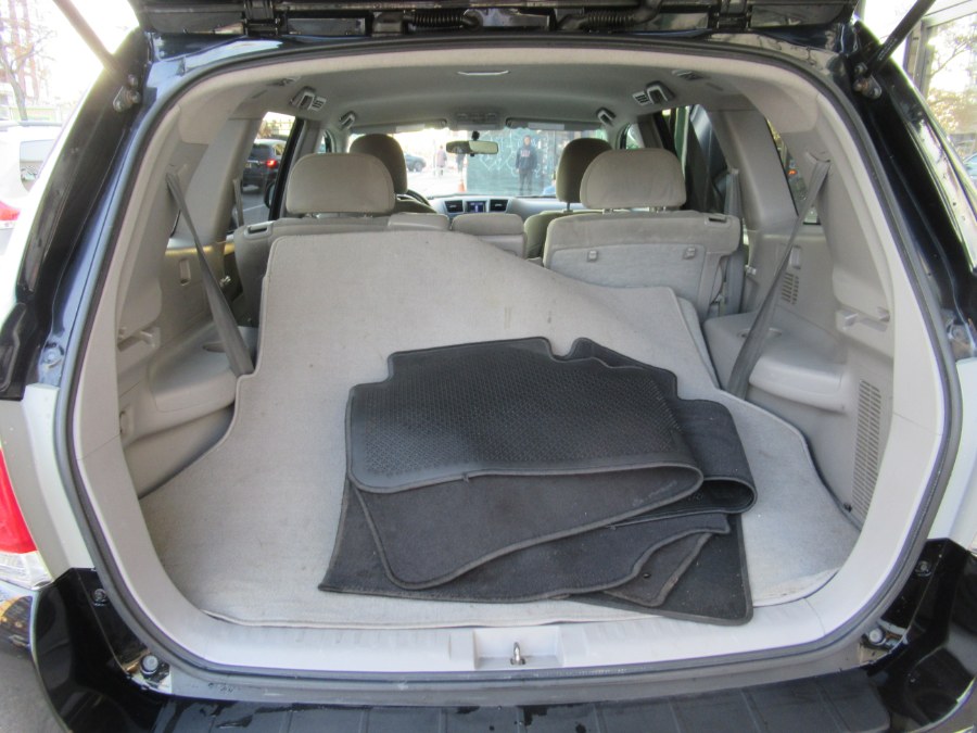 Used Toyota Highlander 4WD 4dr V6 SE 2011 | Pepmore Auto Sales Inc.. Woodside, New York Used Toyota Highlander 4WD 4dr V6 SE 2011 | Pepmore Auto Sales Inc.. Woodside, New York
