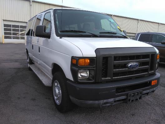 2011 Ford Econoline Wagon E-150 XL, available for sale in Corona, New York | Raymonds Cars Inc. Corona, New York 2011 Ford Econoline Wagon E-150 XL, available for sale in Corona, New York | Raymonds Cars Inc. Corona, New York