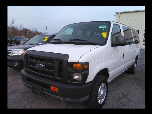 Used Ford Econoline Wagon E-150 XL 2011 | Raymonds Cars Inc. Corona, New York