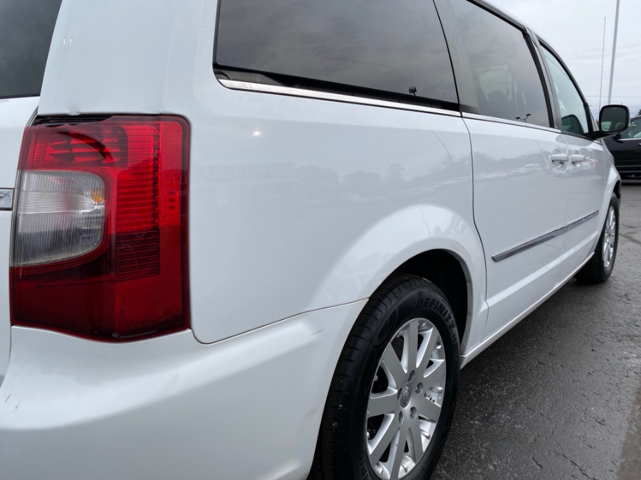 Used Chrysler Town & Country 4dr Wgn Touring 2014 | Marsh Auto Sales LLC. Ortonville, Michigan Used Chrysler Town & Country 4dr Wgn Touring 2014 | Marsh Auto Sales LLC. Ortonville, Michigan