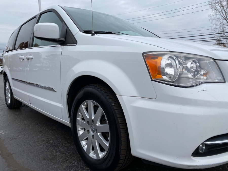 Used Chrysler Town & Country 4dr Wgn Touring 2014 | Marsh Auto Sales LLC. Ortonville, Michigan Used Chrysler Town & Country 4dr Wgn Touring 2014 | Marsh Auto Sales LLC. Ortonville, Michigan