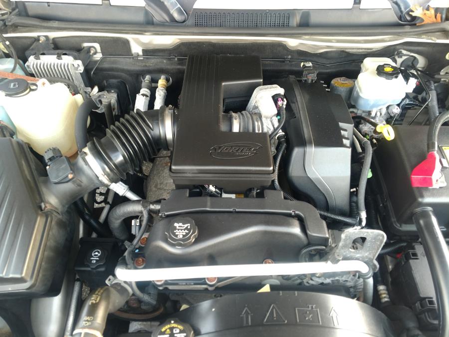 Used HUMMER H3 4dr 4WD SUV 2006 | Alpine Motors Inc. Wantagh, New York Used HUMMER H3 4dr 4WD SUV 2006 | Alpine Motors Inc. Wantagh, New York